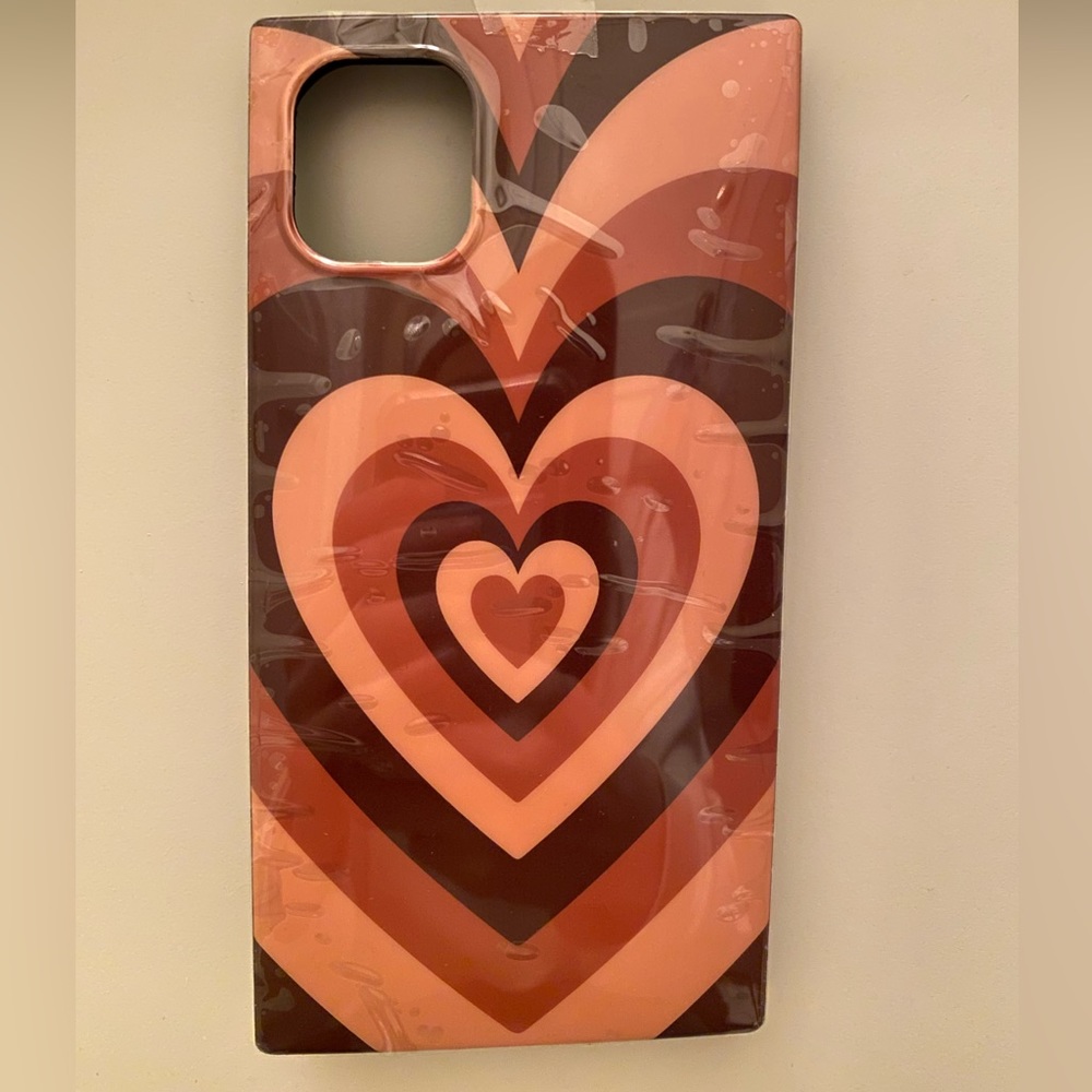 Iphone 11 Brown Heart Case